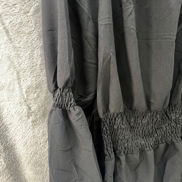 ELESOL Black Smocked Peplum Blouse XL Bell Sleeve Lace Trim Boho Renaissance - Picture 5 of 10